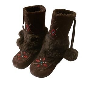 Airwalk Dark Brown Suede Fur-Lined Boots NEW